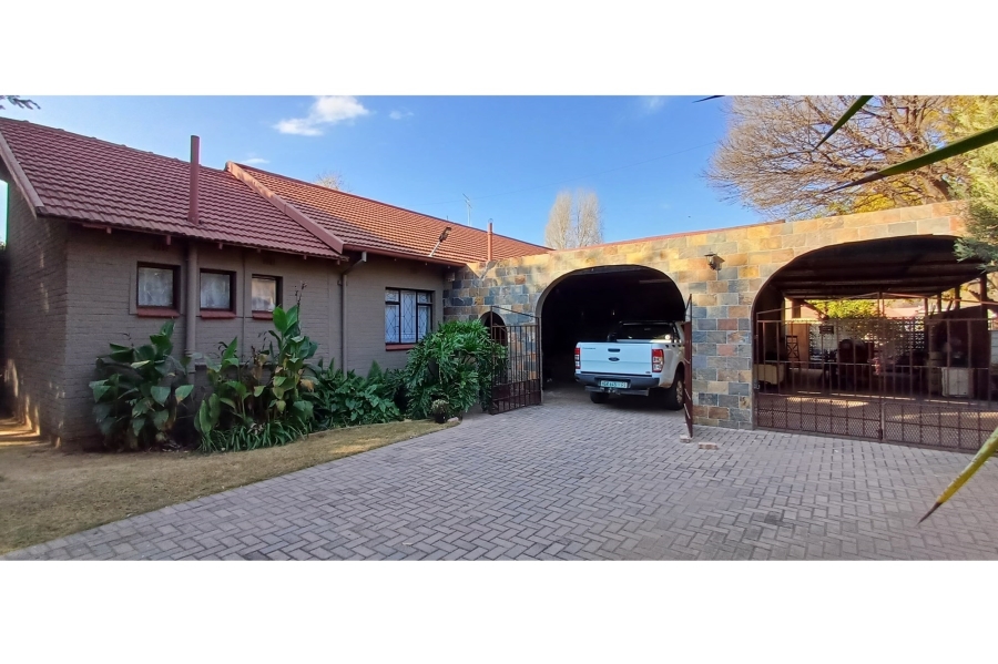 4 Bedroom Property for Sale in Doorn Free State